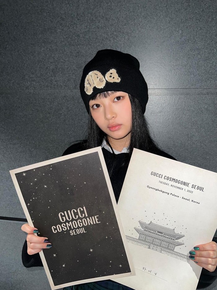 Hanni NewJeans resmi terpilih menjadi brand ambassador untuk merek Gucci. Kabar tersebut langsung dibagikan oleh Gucci lewat akun media sosialnya pada Jumat, (28/10) lalu./ Foto: instagram.com/newjeans_official/