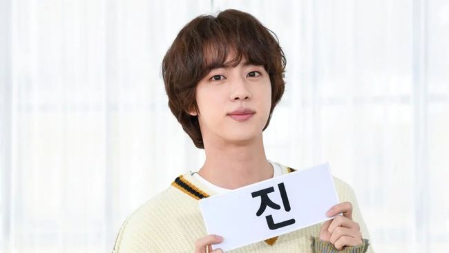 Episode 627 Running Man yang menampilkan Jin BTS akan tayang 6 November di Korea. Fan di Indonesia bisa tonton legal pada Senin (7/11). 