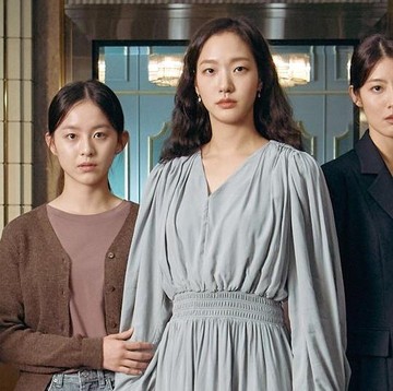 img-title Penulis Naskah Drama 'Little Women' Ungkap Perbedaan Akting Ketiga Pemeran Utamanya