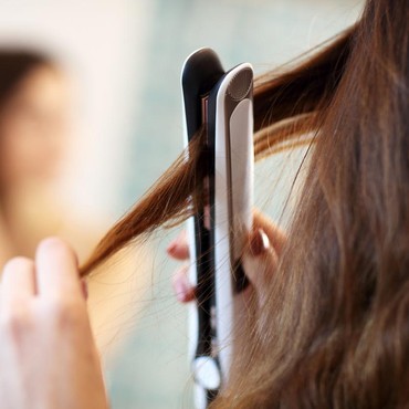 Wanita Wajib Tahu, Hukum Meluruskan Rambut dan Rebonding dalam Islam