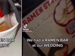 Unik! Pengantin Ini Hadirkan Bar Mie Instan di Pesta Pernikahan