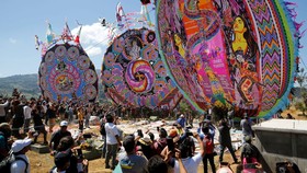 FOTO: Festival Layang-layang Raksasa untuk Hormati Arwah di Guatemala