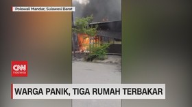VIDEO: Warga Panik, Tiga Rumah Terbakar