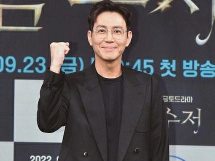 5 Fakta Choi Won Young, Pemeran Hwang Hyeon Do di Drama Korea The Golden Spoon