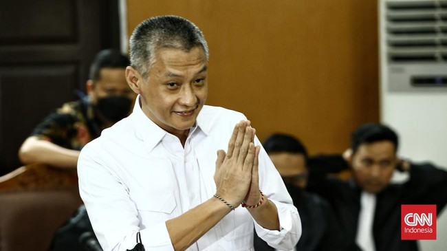 Karo Paminal Nonaktif Hendra Kurniawan Kini Nikmati Kebebasan Bersyarat