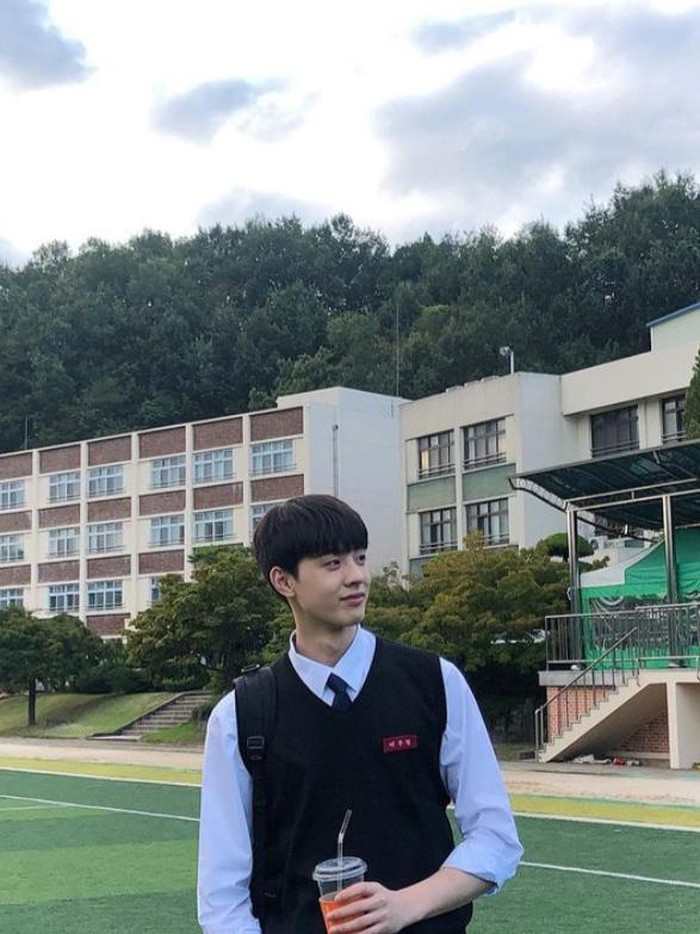 Ia juga ambil bagian dalam web drama berjudul “Can You Deliver Time?” pada episode ke-5 hingga 7, sebagai Park Woo Hyung/Foto: instagram.com/pat8mat