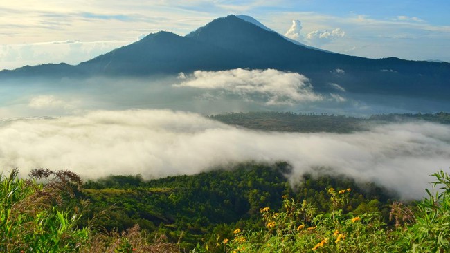 Para peneliti menemukan gunung berapi misterius yang letusannya pernah mendinginkan bumi.