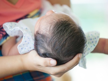 4 Makanan Ini Ampuh Bikin Rambut Janin Lebat Sejak dalam Rahim