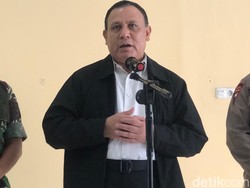 BW Tuding KPK Paksakan Anies Tersangka Formula E, Firli Bahuri Bilang Begini