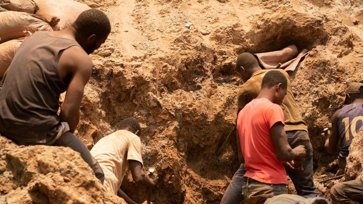 AS, China, dan Jepang Berebut Kendali Mineral di Afrika