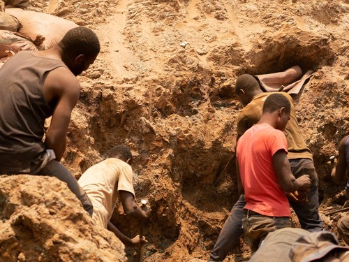 AS, China, dan Jepang Berebut Kendali Mineral di Afrika
