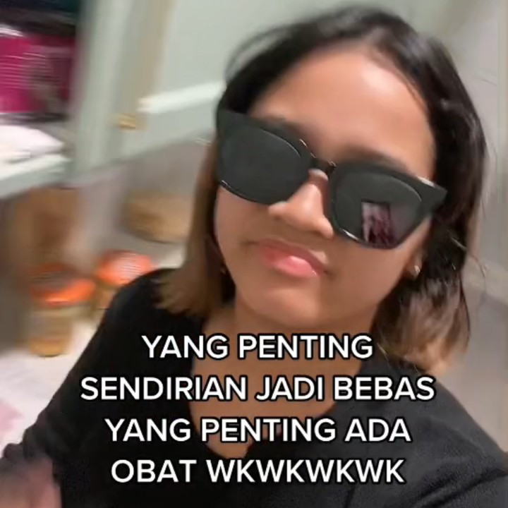 <p>Hidup jauh dari orang tua dan menuntut ilmu di Amerika Serikat membuat Cinta Kuya belajar hidup mandiri. (Foto :Instagram:@cintakuya)</p>