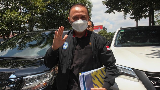 Ketua Umum PSSI Mochamad Iriawan mengungkap satu agenda yang belum selesai jelang turun dari kursi pemimpin induk organisasi sepak bola Indonesia.