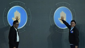 Stasiun TV Bandel Soal ASO, Mahfud MD Peringatkan Soal Sanksi