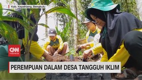 VIDEO: Perempuan dalam Desa Tangguh Iklim