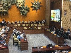 KNKT Beberkan Investigasi Kecelakaan Sriwijaya Air SJ182 di Rapat DPR