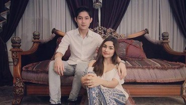 Beda 8 Tahun, 7 Potret Kedekatan Teuku Rassya & Ibu Sambung Bak Adik Kakak