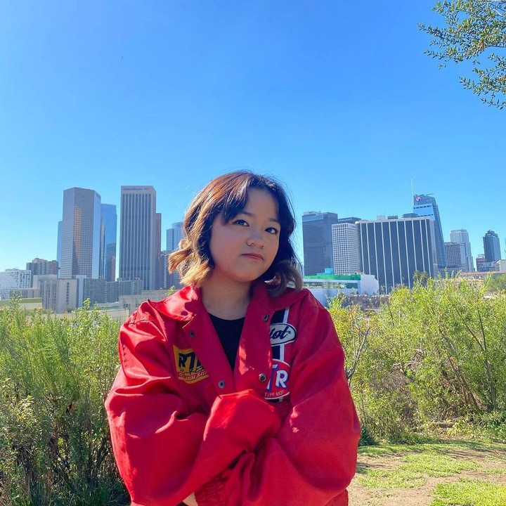 <p>"Mau beli apa kemarin US$89 saja, dia ngitung. Karena di sana mama papanya enggak ada kan. Dia benar-benar hitung US$89 itu berapa, <em>worth it</em> enggak," ucap Astrid. (Foto :Instagram:@cintakuya)</p>