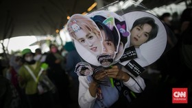 FOTO: Sabar dalam Semangat Menantikan Konser NCT 127