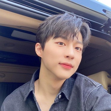 5 Fakta Bae In Hyuk 'Cheer Up' yang Laris Manis Bintangi Drakor