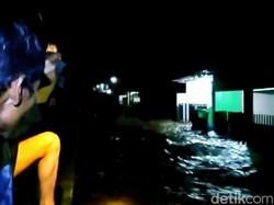 Jembatan Putus-9 Rumah Hanyut Imbas Banjir Meluapnya Sungai Yas Banyuwangi