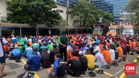 Buruh Ancam Mogok Nasional Jika Upah 2023 Tak Naik 13 Persen
