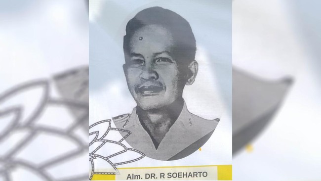 Presiden Jokowi resmi memberikan gelar pahlawan nasional kepada lima tokoh bangsa pada hari ini, salah satunya adalah dokter pribadi Presiden Soekarno.