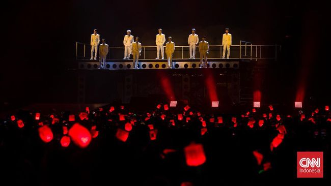 Konser NCT 127, Jumat (4/11), terpaksa dihentikan setelah penonton tidak tertib, dorong-dorongan, hingga banyak yang jatuh tergencet hingga pingsan.