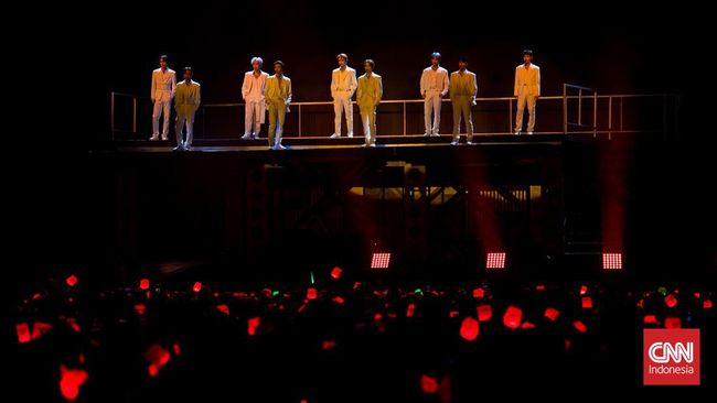 Dyandra Global Edutainment selaku promotor konser NCT 127 buka suara soal maraknya penggemar yang bermalam di ICE BSD, Tangerang Selatan.