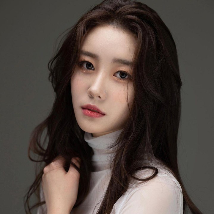 Nama Lee Seung Hyun menjadi perbincangan usai dinobatkan sebagai Miss Korea 2022 di acara final yang digelar pada 26 Oktober 2022 lalu di Blue Square, Yongsan-Gu, Seoul. (Foto: Instagram @is.hyun_) 