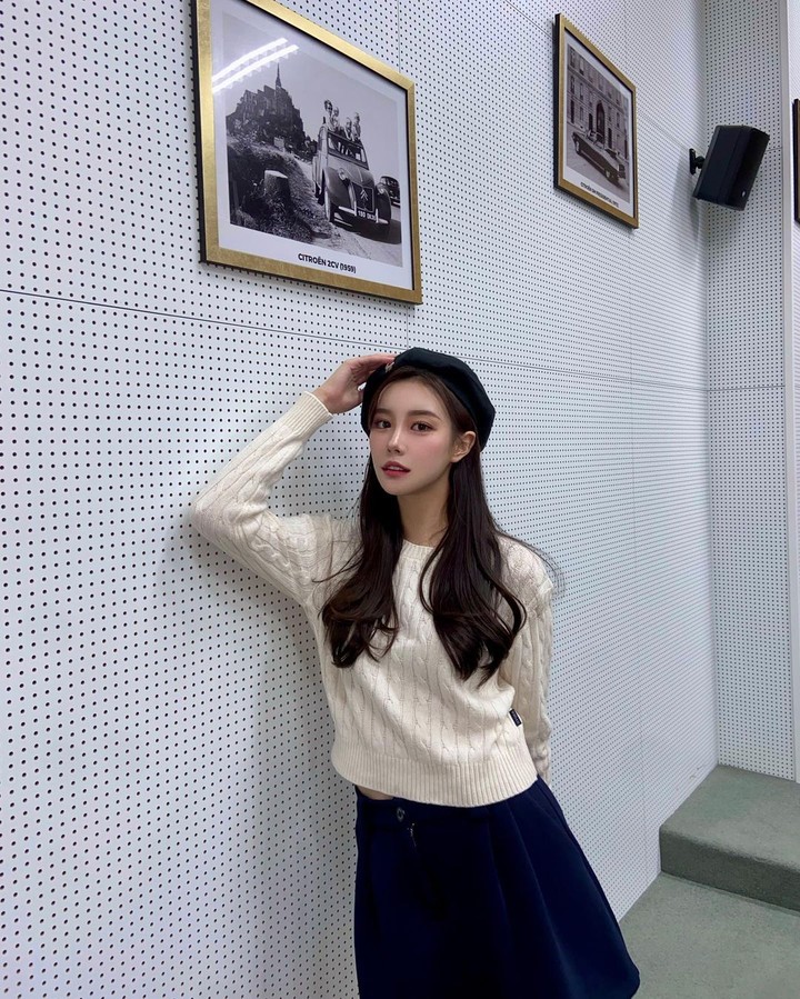 7 Potret Miss Korea 2022 Lee Seung Hyun, Terlalu Cantik sampai Dicibir