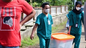 img-title Sampel Autopsi 2 Korban Tragedi Kanjuruhan Diteliti di Lab Independen