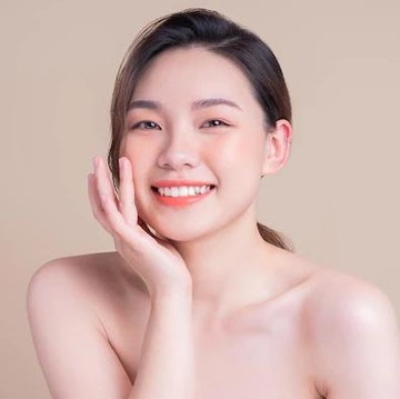 img-title Lagi Cari Skincare Antiaging? Ini 3 Kandungan Bahan yang Sebaiknya Kamu Pilih untuk Melawan Tanda Penuaan Kulit!