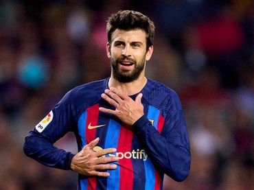 img-title Tinggalkan Shakira, Gerard Pique Pamer Pacar Baru yang Masih Kuliah