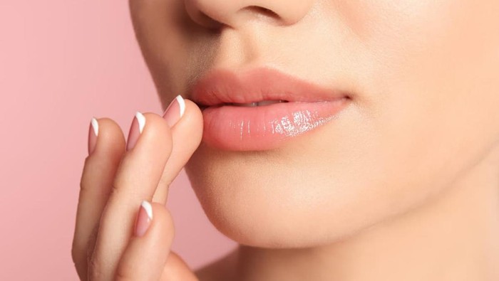 BeauPicks: Rekomendasi Lip Serum di Bawah Rp50 Ribu yang Bikin Bibir Cerah dan Sehat BeauPicks: Rekomendasi Lip Serum di Bawah Rp50 Ribu yang Bikin Bibir Cerah dan Sehat