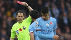 Diklaim Ribut dengan Guardiola, Cancelo Sepakat Gabung Bayern