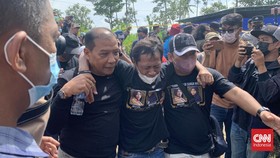 img-title Korban Kanjuruhan Polisikan PSSI atas Dugaan Pembunuhan Berencana