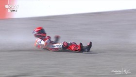 VIDEO: Marquez Kecelakaan di FP2 MotoGP Valencia