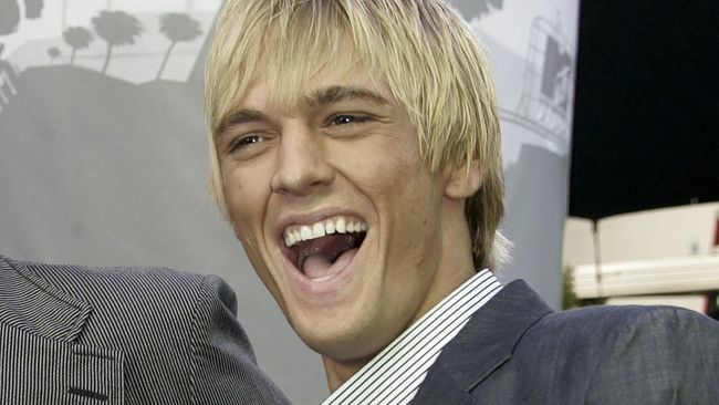 Sempat sukses sebagai artis cilik, Aaron Carter juga sering diberitakan dengan hal miring salah satunya menjadi penampil dalam situs porno.