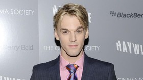 Perilisan Buku Memoar Aaron Carter Ditunda Demi Hormati Keluarga