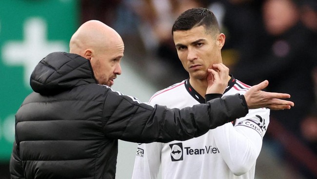 Erik ten Hag mengaku tetap bisa tidur dengan nyenyak setelah membiarkan Cristiano Ronaldo pergi dari Manchester United dan bergabung dengan Al Nassr.