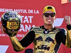 Augusto Fernandez Juara Dunia Moto2 dalam Race Dramatis