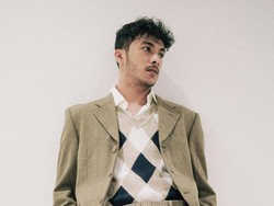 Masuk Viral 50 Spotify, Aziz Hedra Siap Jumpa Penggemar di Showcase