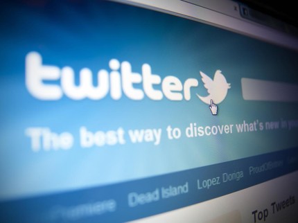 Pengguna Twitter Centang Biru Resmi Dikenakan Biaya, Bunda Salah Satunya?