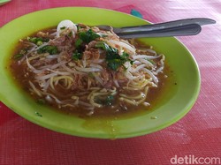 Slurpp! Manis Gurih Mie Lendir, Kuliner Unik dari Batam