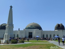 Belajar Astronomi di Observatorium La La Land
