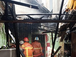 Rumah di Surabaya Terbakar Saat Pemilik Nonton Parade Soerabaja Djoeang
