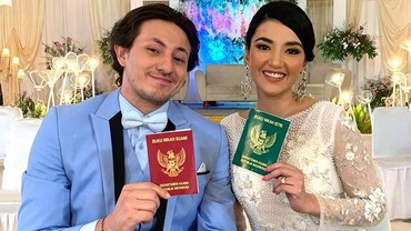 img-title Terpopuler: Buku Nikah Tsania Marwa dan Dylan Carr hingga Kaesang-Erina Mesra