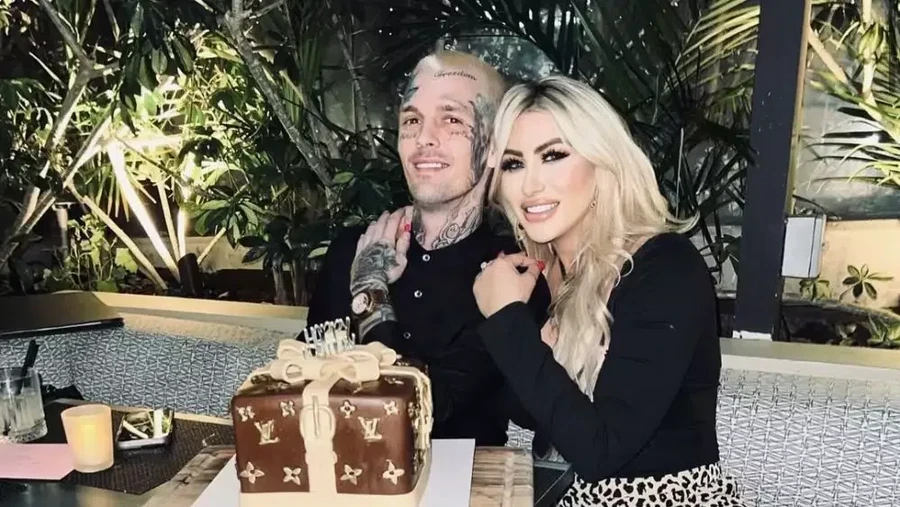 Aaron Carter dan Melanie Martin
