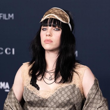 Billie Eilish Akui Otaknya Rusak Akibat Kecanduan Pornografi